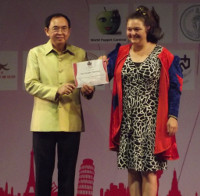AnnaFabuli gets prize for best graphic illustration